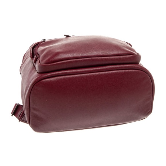 TUMI Leather Backpack – Burgundy
